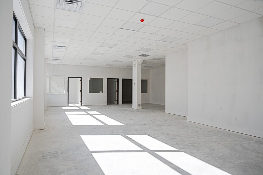 More Photos Of 18 Cox Cro Rd, Toms River Loft Creative Space For Lease