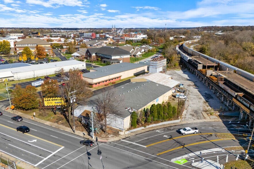 More Photos Of 335 Baxter Ave, Louisville Warehouse For Lease