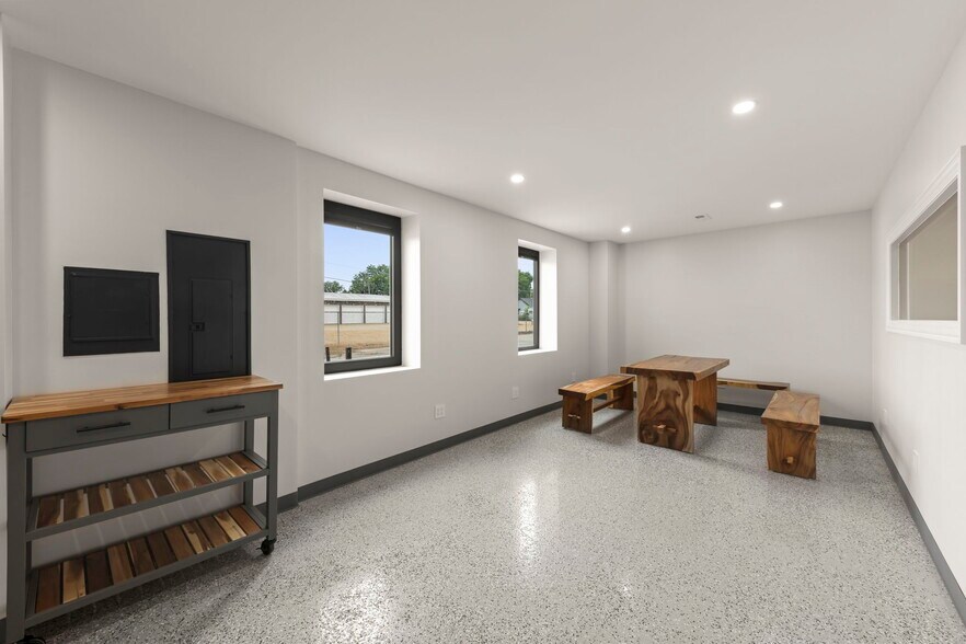 More Photos Of 103 Quarry Rd, Rochelle Warehouse For Sale