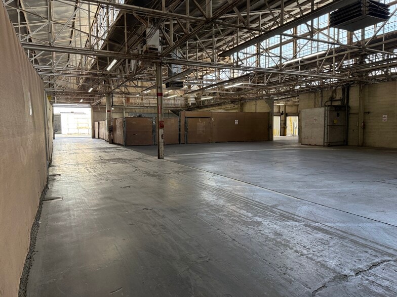 More Photos Of 1300 S Litchfield Rd, Goodyear Unknown For Lease