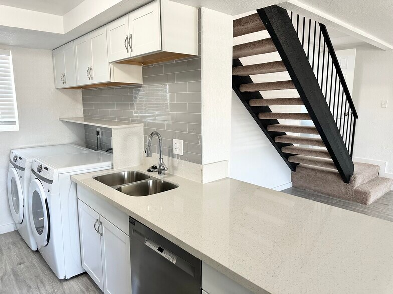 More Photos Of 1504 E Indianola Ave, Phoenix Apartments For Sale