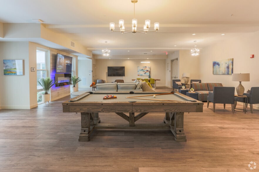 More Photos Of 1850 Merchant Ln, Hampton Apartments For Sale