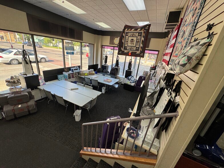 More Photos Of 223 E Main Ave, Bismarck Showroom For Sale