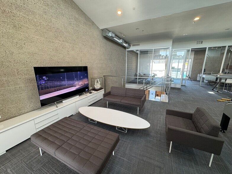 More Photos Of 123-127 Lomita St, El Segundo Loft Creative Space For Sale