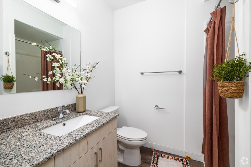 More Photos Of 950 S Washington St, Salt Lake City Apartments For Sale