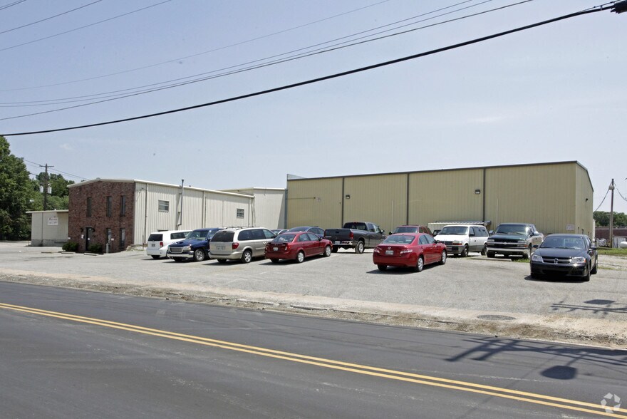 More Photos Of 432 N Royal St, Jackson Warehouse For Lease