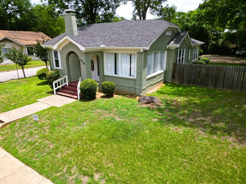 More Photos Of 514 S Fannin Ave, Tyler Loft Creative Space For Sale
