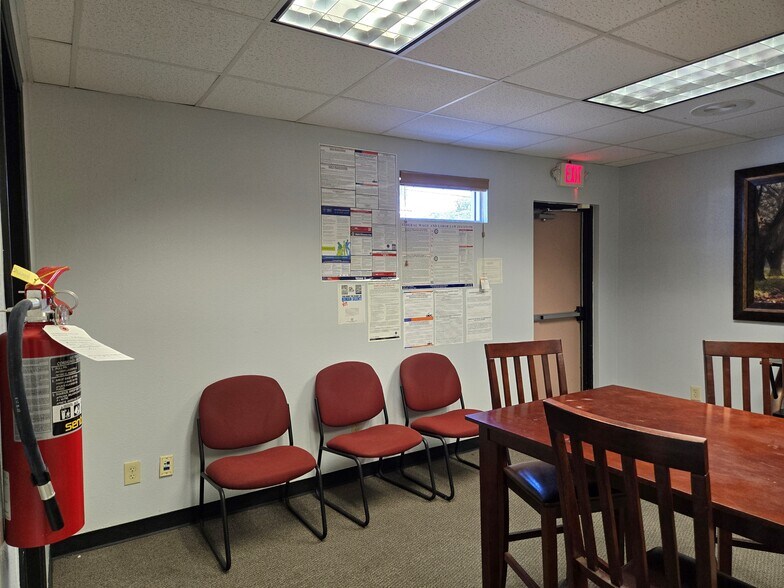 More Photos Of 700 S 10th St, McAllen Office For Sale