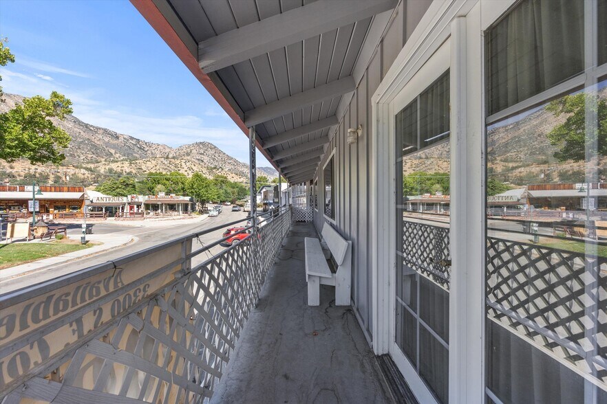 More Photos Of 16 Tobias St, Kernville Storefront Retail Residential For Sale