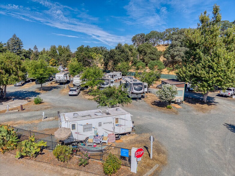 More Photos Of 2985 Lakeshore Blvd, Upper Lake Manufactured Housing Mobile Home Park For Sale