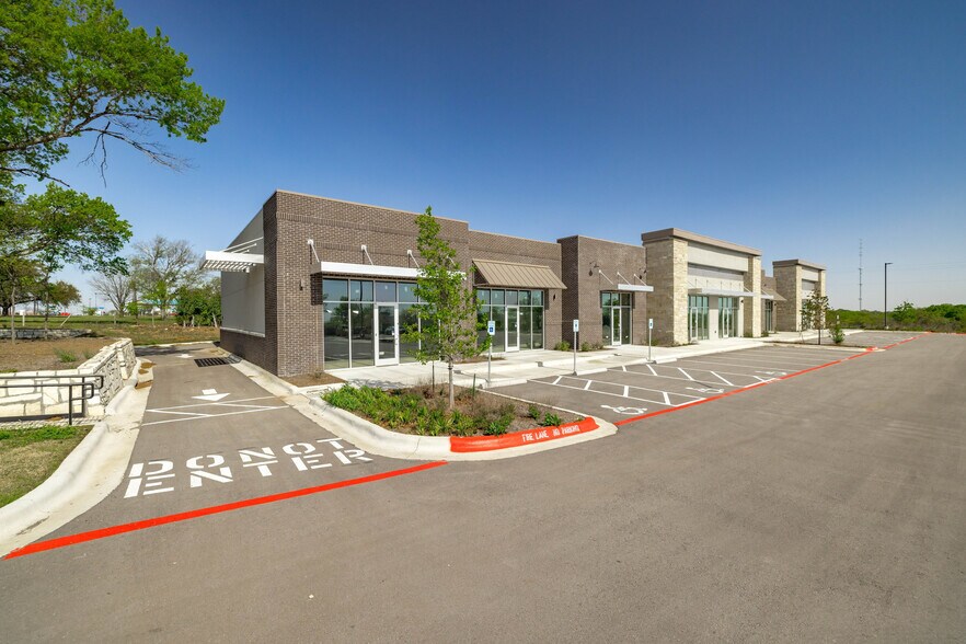 More Photos Of 160 W Loop 121, Belton Restaurant For Lease