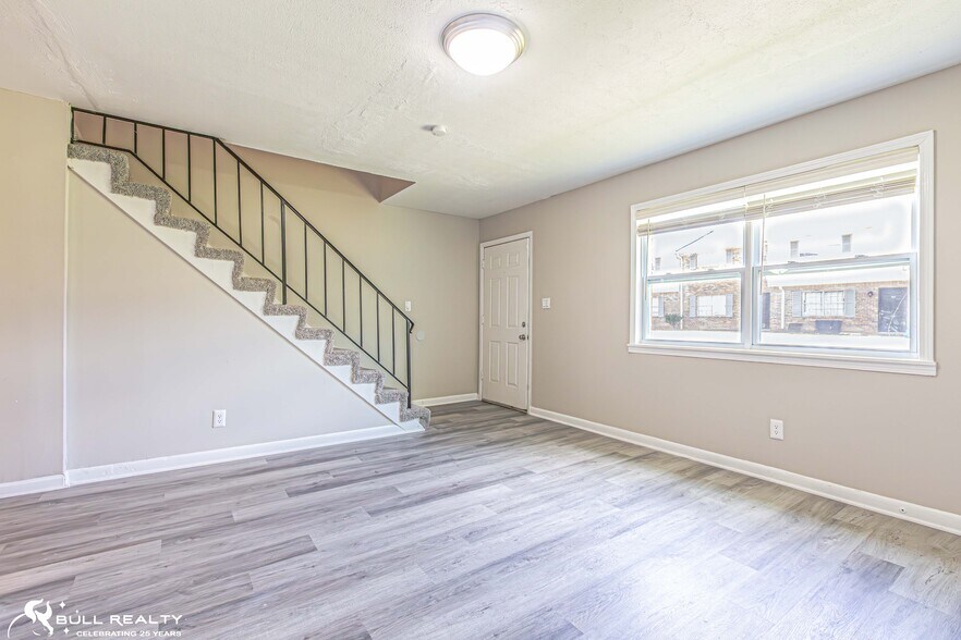 More Photos Of 661 Sherwood Dr, Jonesboro Apartments For Sale