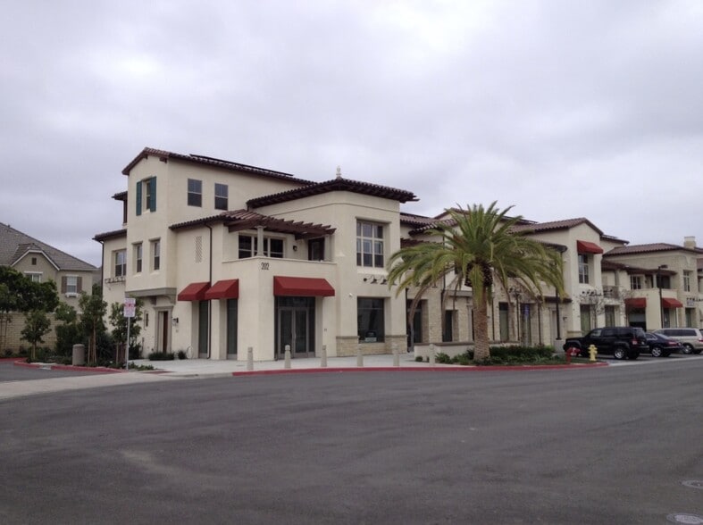 More Photos Of 202 Village Commons Blvd, Camarillo Storefront Retail Residential For Sale