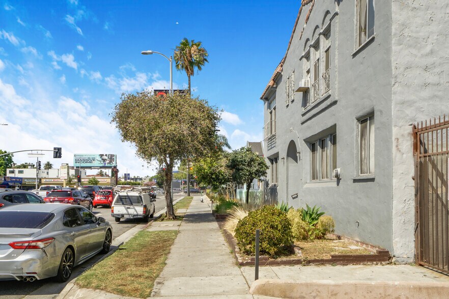 More Photos Of 1916 Crenshaw Blvd, Los Angeles Apartments For Sale
