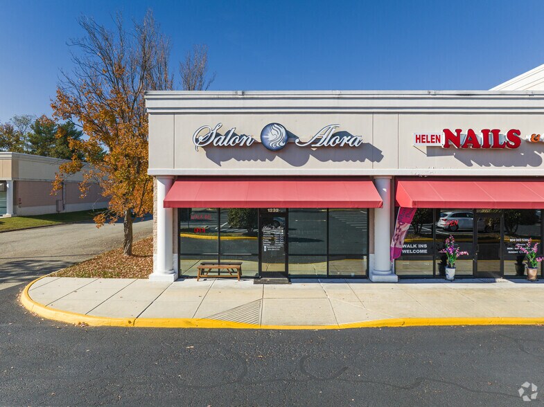 More Photos Of 1000 Carmia Way, Richmond Unknown For Lease