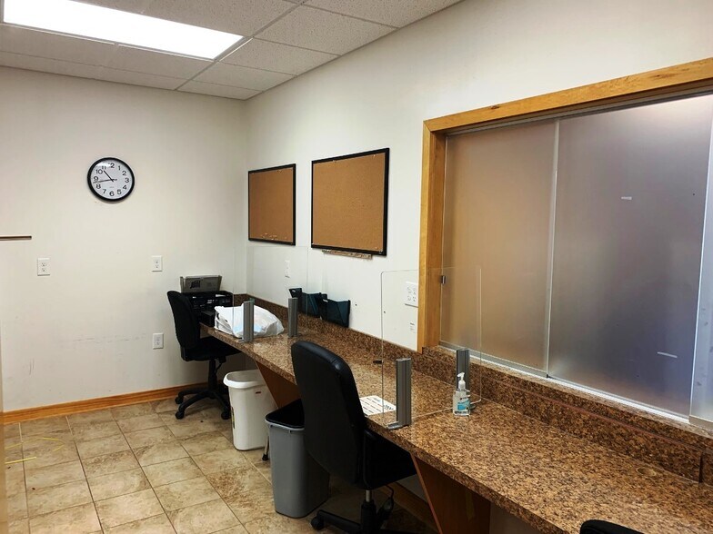 More Photos Of 622 S New York Rd, Galloway Storefront Retail Office For Lease