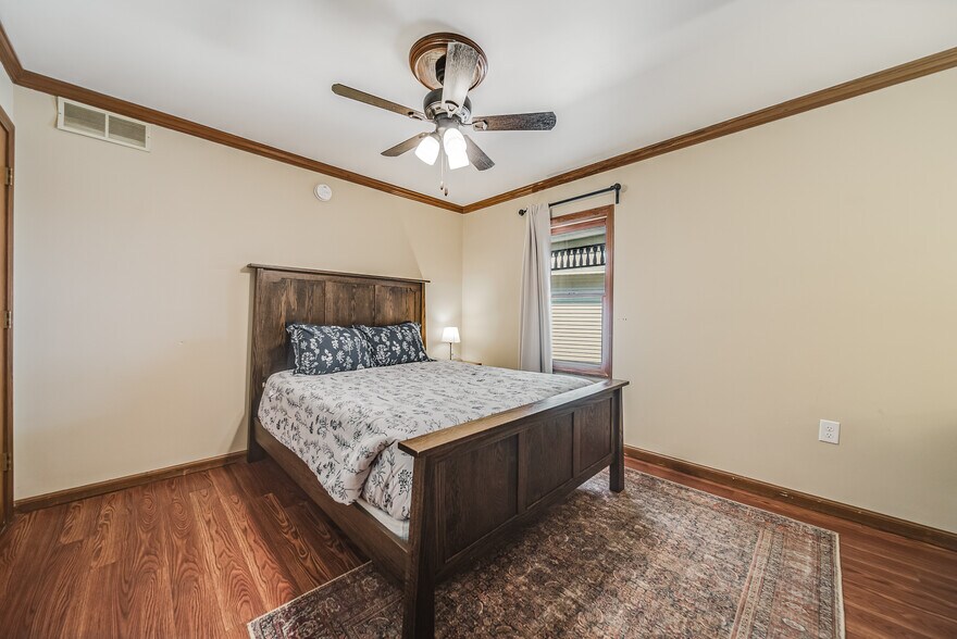 More Photos Of 23095 Buena Vista Rd, Rockbridge Apartments For Sale