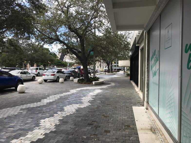 More Photos Of 355-359 Miracle Mile, Coral Gables Freestanding For Lease