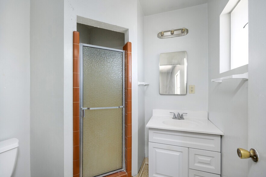 More Photos Of 1902 Flagler Ln, Redondo Beach Multifamily For Sale