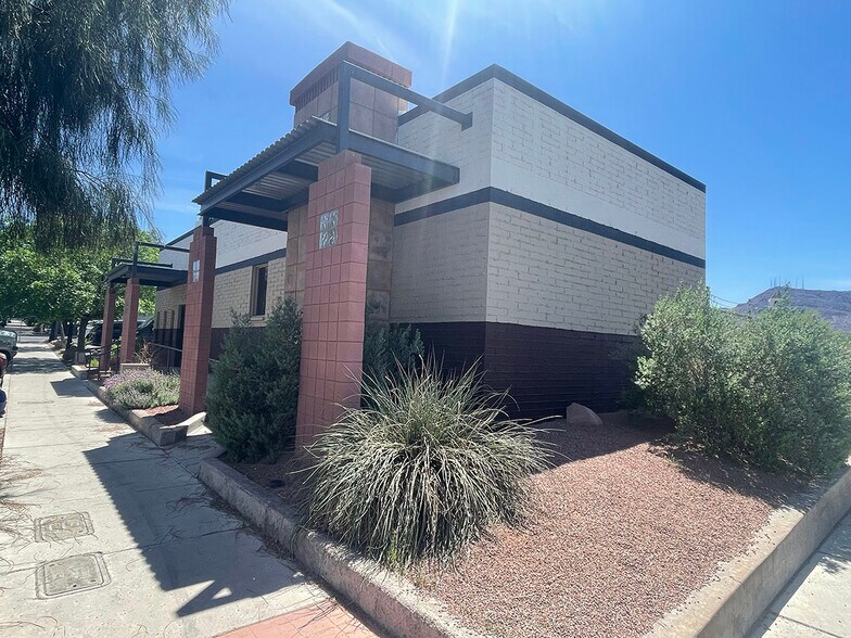 More Photos Of 108 Market St, Henderson Office For Lease