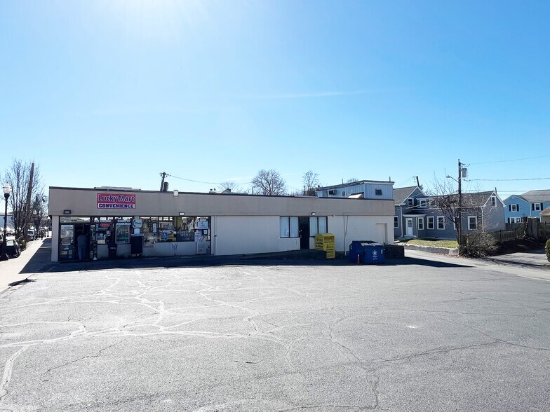 More Photos Of 510 Main St, Woburn Freestanding For Lease