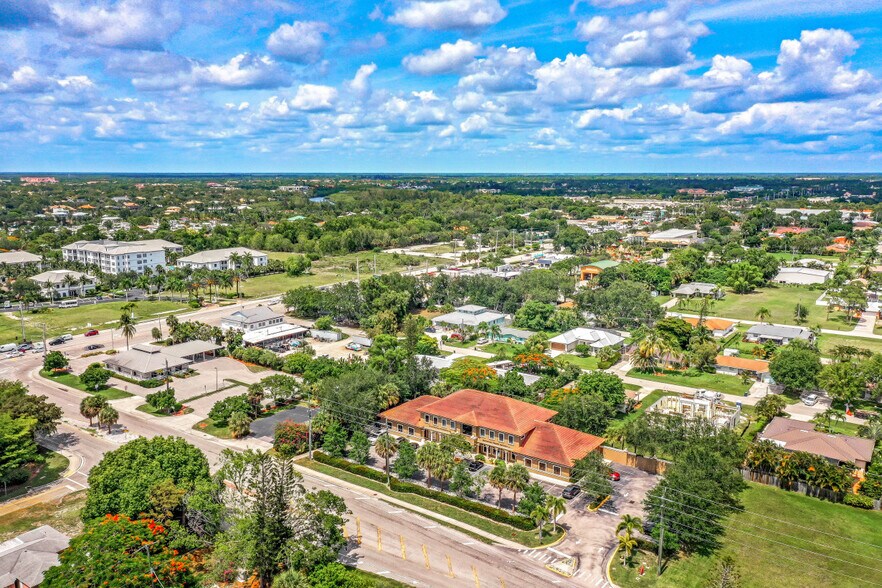 More Photos Of 28089 Vanderbilt Dr, Bonita Springs Office For Lease