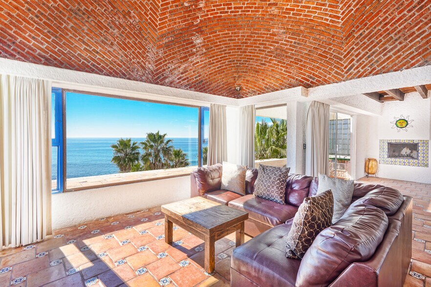 More Photos Of 3850 Carretera Libre, Baja California Hotel For Sale