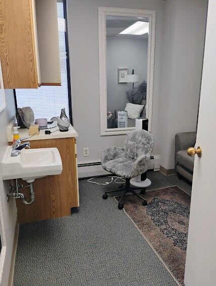 More Photos Of 7373 W Jefferson Ave, Lakewood Medical For Sale