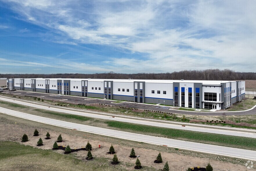 Primary Photo Of 20220 Fenside Crossing, Westfield Distribution For Lease