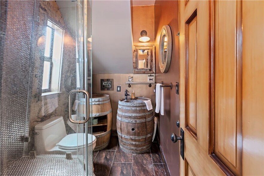 More Photos Of 1 Anderson St, Seal Beach Specialty For Sale