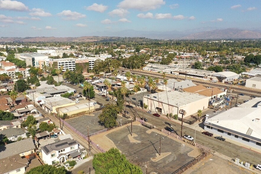 More Photos Of 887 E 2nd St, Pomona Medical For Lease