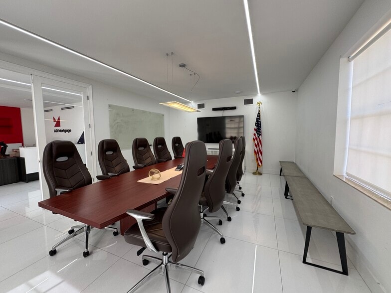 More Photos Of 1040 S Federal Hwy, Hollywood Office For Sale
