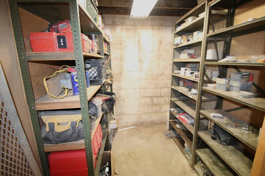 More Photos Of 3 S 5th St, Darby Warehouse For Sale
