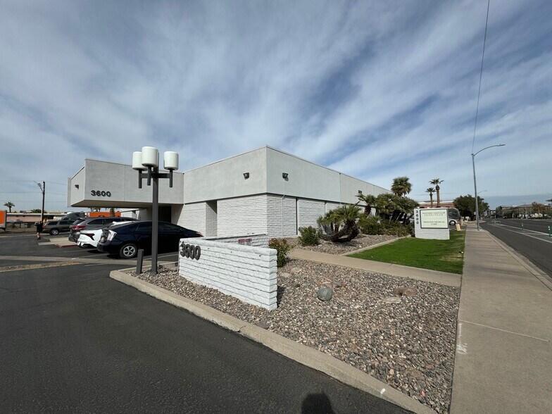 More Photos Of 3600 N 3rd Ave, Phoenix Medical For Lease
