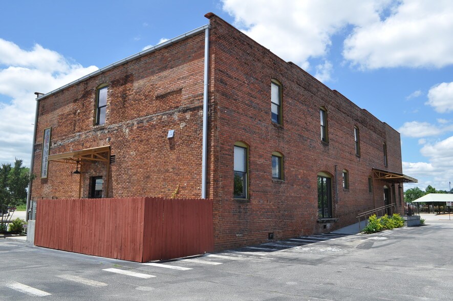 More Photos Of 159 Maxwell St, Fayetteville Office Residential For Sale