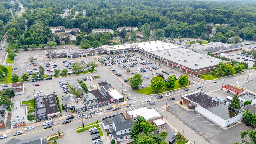 More Photos Of 388 Ramapo Valley Rd, Oakland Storefront Retail Residential For Lease