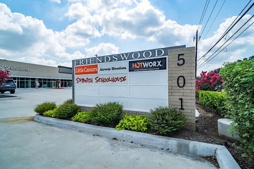 More Photos Of 501 S Friendswood Dr, Friendswood Storefront Retail Office For Lease
