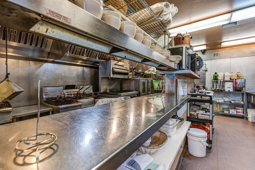 More Photos Of 263 N Main St, Donnelly Restaurant For Sale