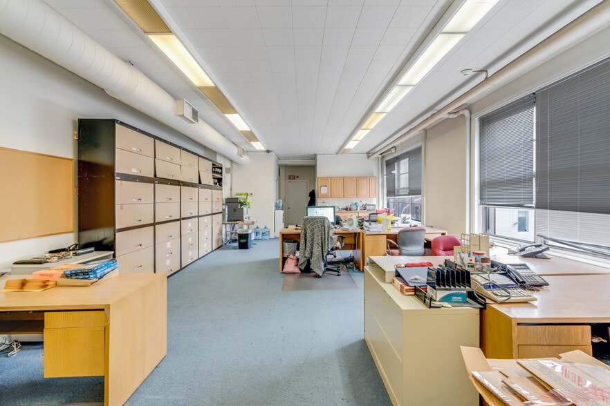 More Photos Of 115 Chestnut St, Philadelphia Office For Lease