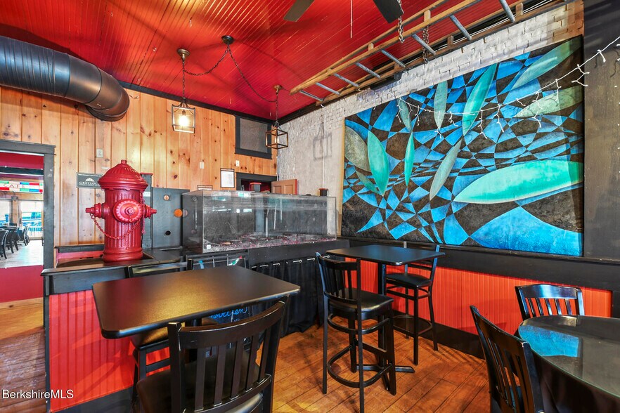 More Photos Of 47 Park St, Adams Restaurant For Sale