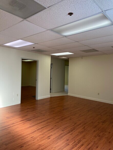 More Photos Of 100 Professional Center Dr, Novato Unknown For Lease
