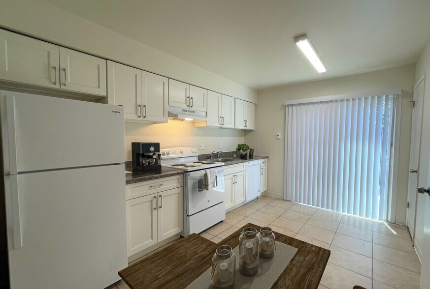 More Photos Of 764 E Swain Rd, Stockton Apartments For Sale