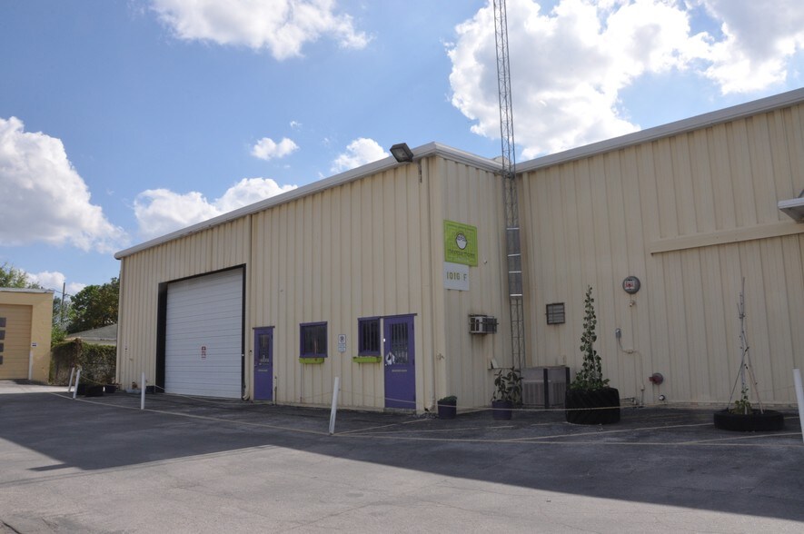 More Photos Of 1016 W Church St, Orlando Showroom For Lease