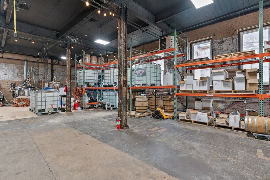 More Photos Of 104 S Water St, West Newton Distribution For Sale