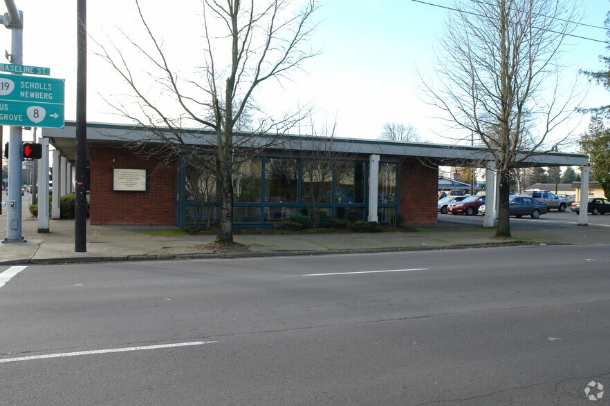 More Photos Of 100 SW Baseline St, Hillsboro Medical For Lease