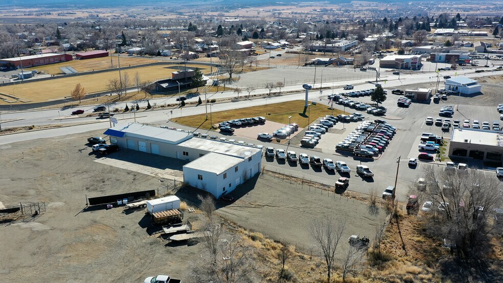 More Photos Of 27 S Broadway, Cortez Flex For Sale