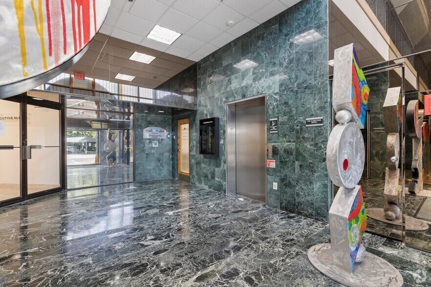 More Photos Of 10 Fairway Dr, Deerfield Beach Office For Lease