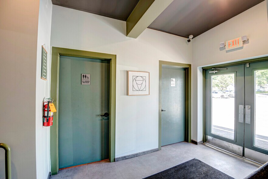 22 Jordan St, Skaneateles, NY 13152 Storefront Retail Office For Sale