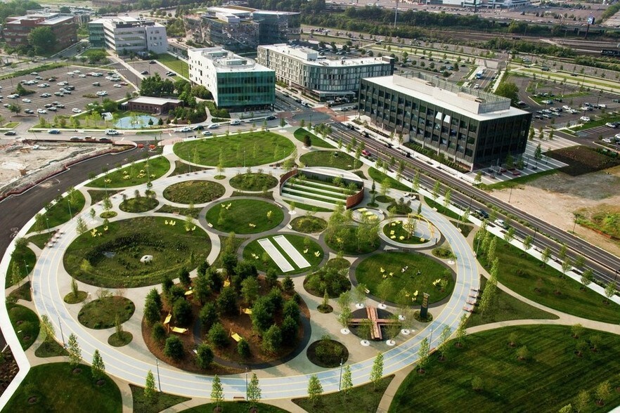 More Photos Of 4801 S Broad St, Philadelphia Office For Sale