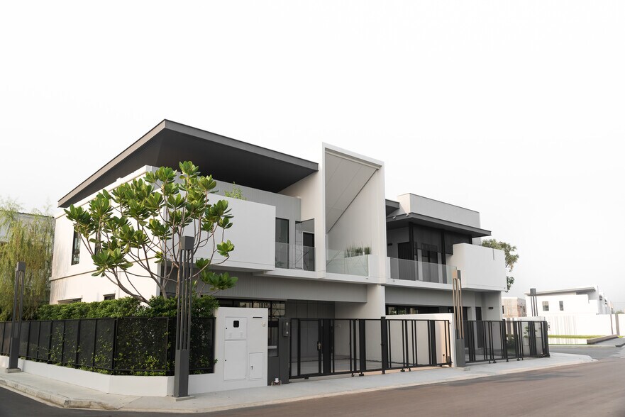 More Photos Of 181 NW 41st St, Miami Land For Sale